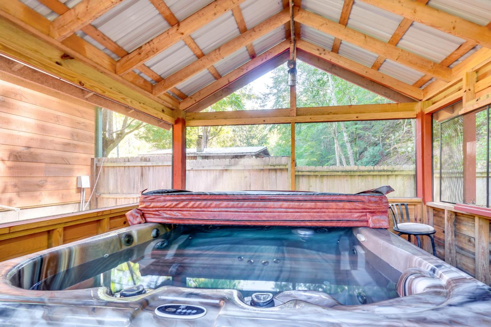 Just Fur Relaxin Sevierville Cabin With Hot Tub! Eksteriør bilde