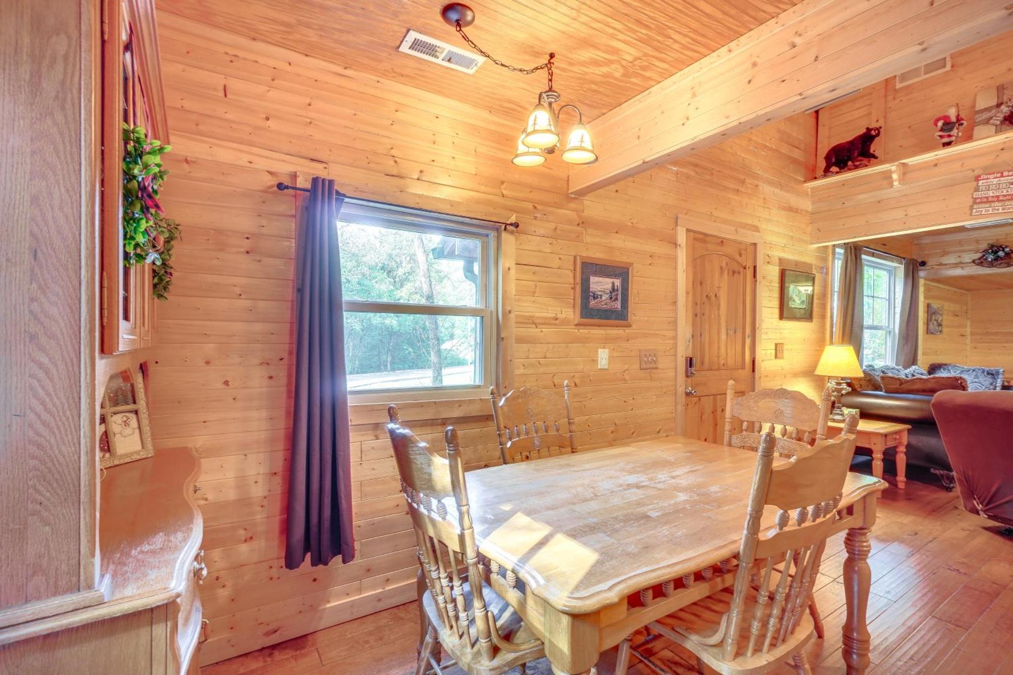 Just Fur Relaxin Sevierville Cabin With Hot Tub! Eksteriør bilde
