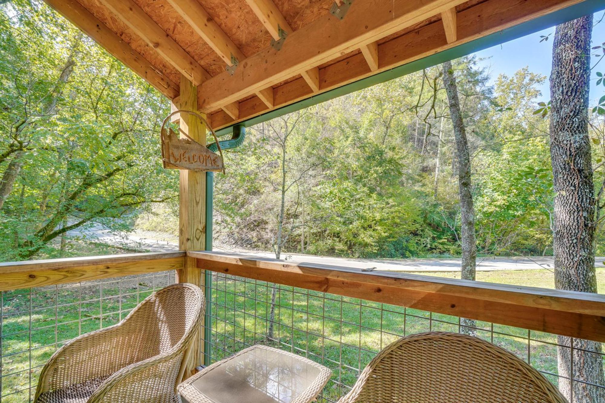 Just Fur Relaxin Sevierville Cabin With Hot Tub! Eksteriør bilde