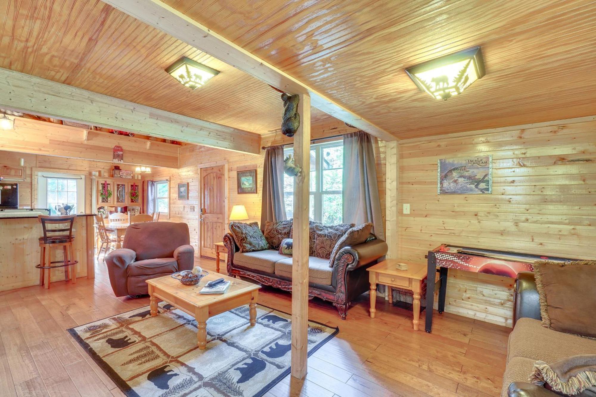 Just Fur Relaxin Sevierville Cabin With Hot Tub! Eksteriør bilde