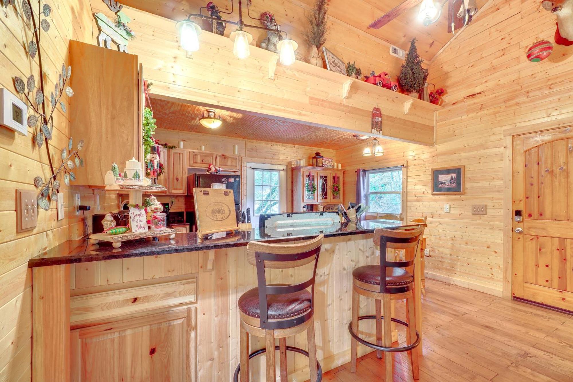 Just Fur Relaxin Sevierville Cabin With Hot Tub! Eksteriør bilde